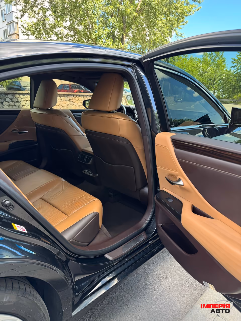 Lexus ES - фото 13