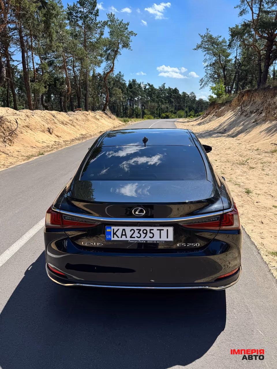 Lexus ES - фото 8