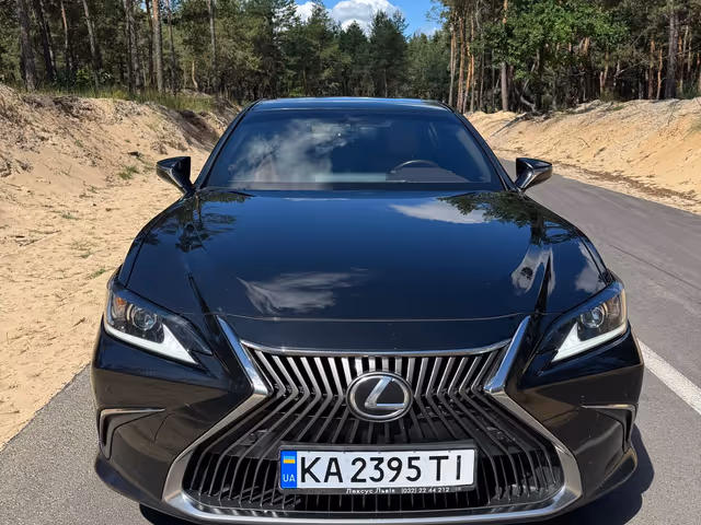 Lexus ES - фото 3