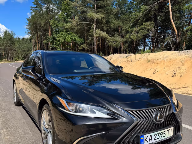 Lexus ES - фото 4