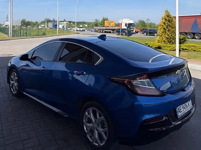 Chevrolet Volt - фото 4