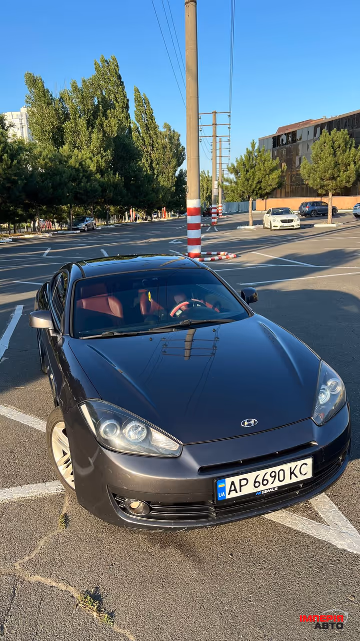 Hyundai Coupe - фото 5