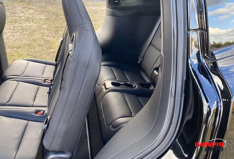 Tesla Model X - фото 10