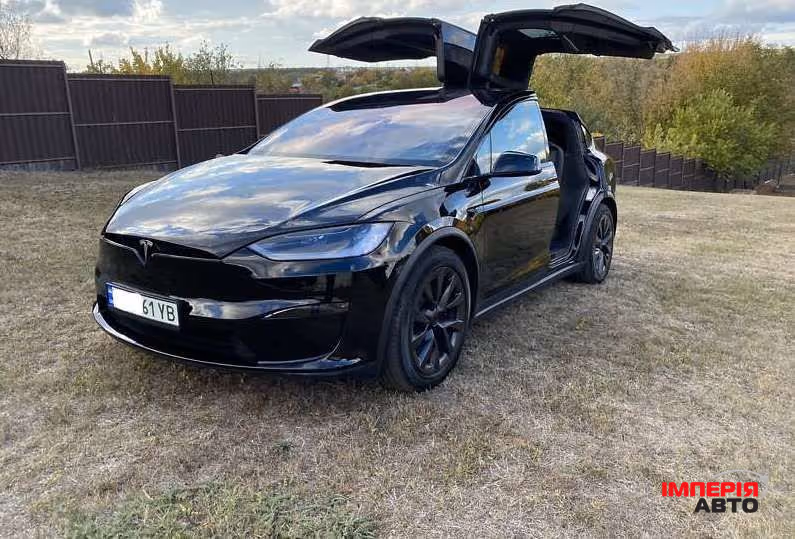Tesla Model X - фото 4
