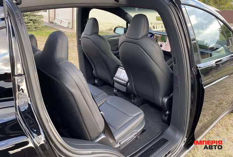 Tesla Model X - фото 8