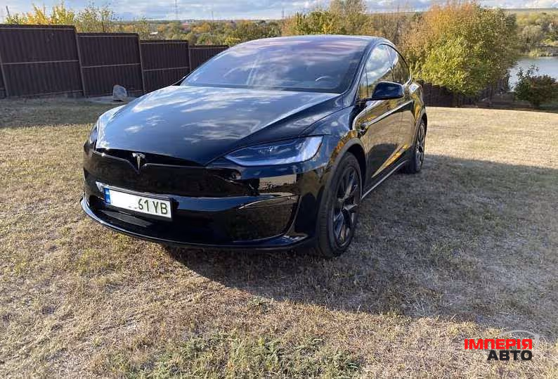 Tesla Model X - фото 1