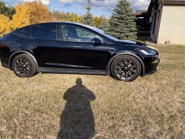 Tesla Model X - фото 5