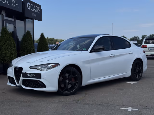 Alfa Romeo Giulia - фото 1