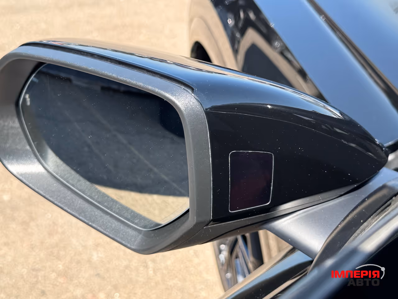 Audi Q8 - фото 16