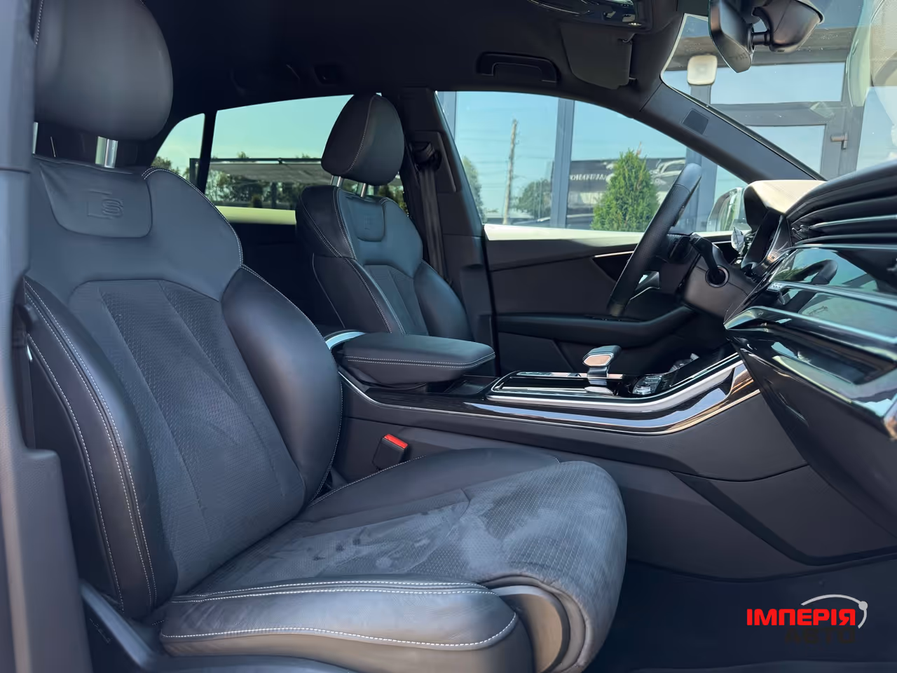 Audi Q8 - фото 34