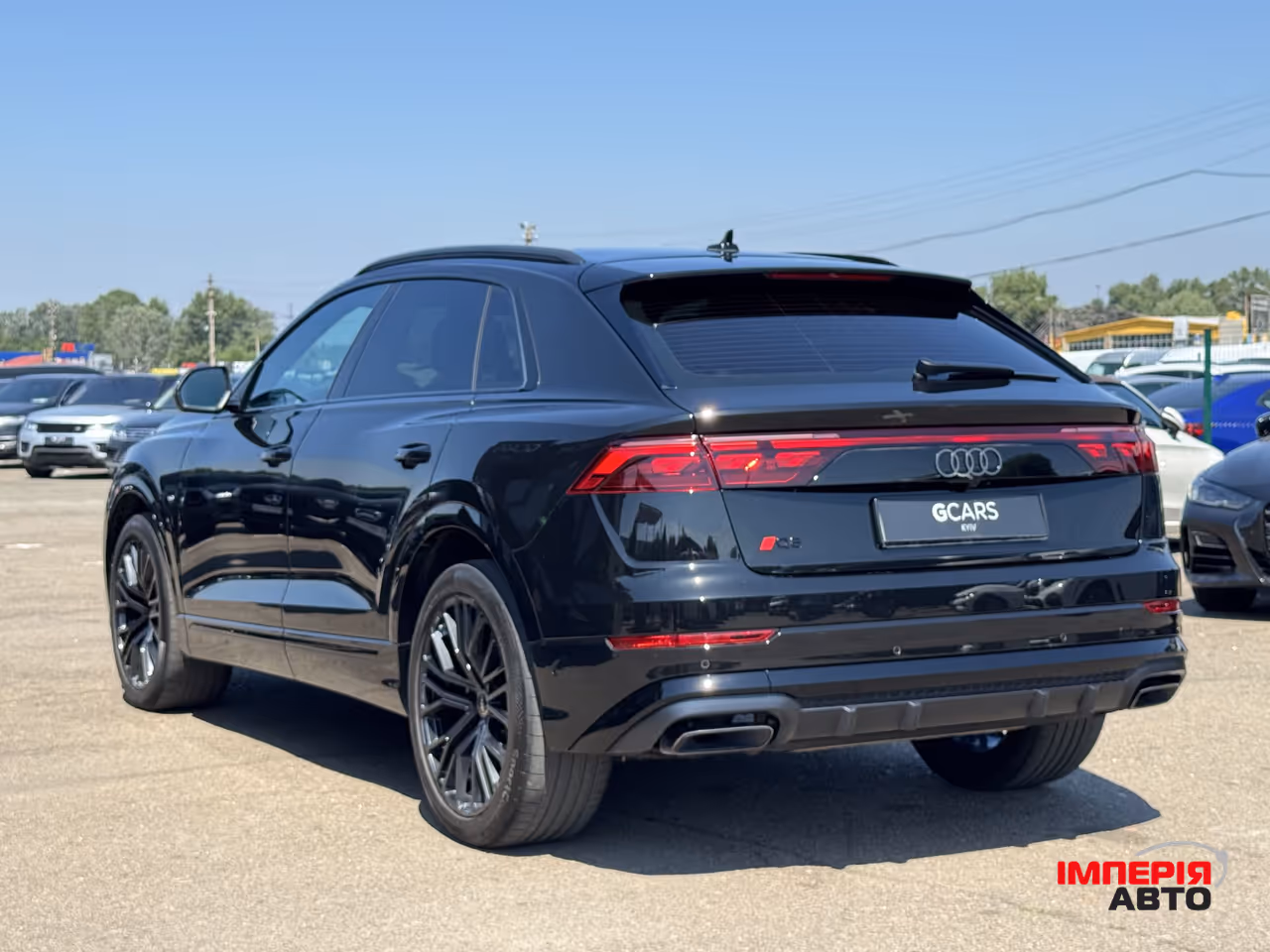Audi Q8 - фото 10