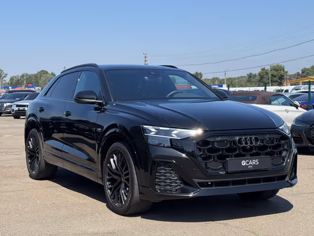 Audi Q8 - фото 4