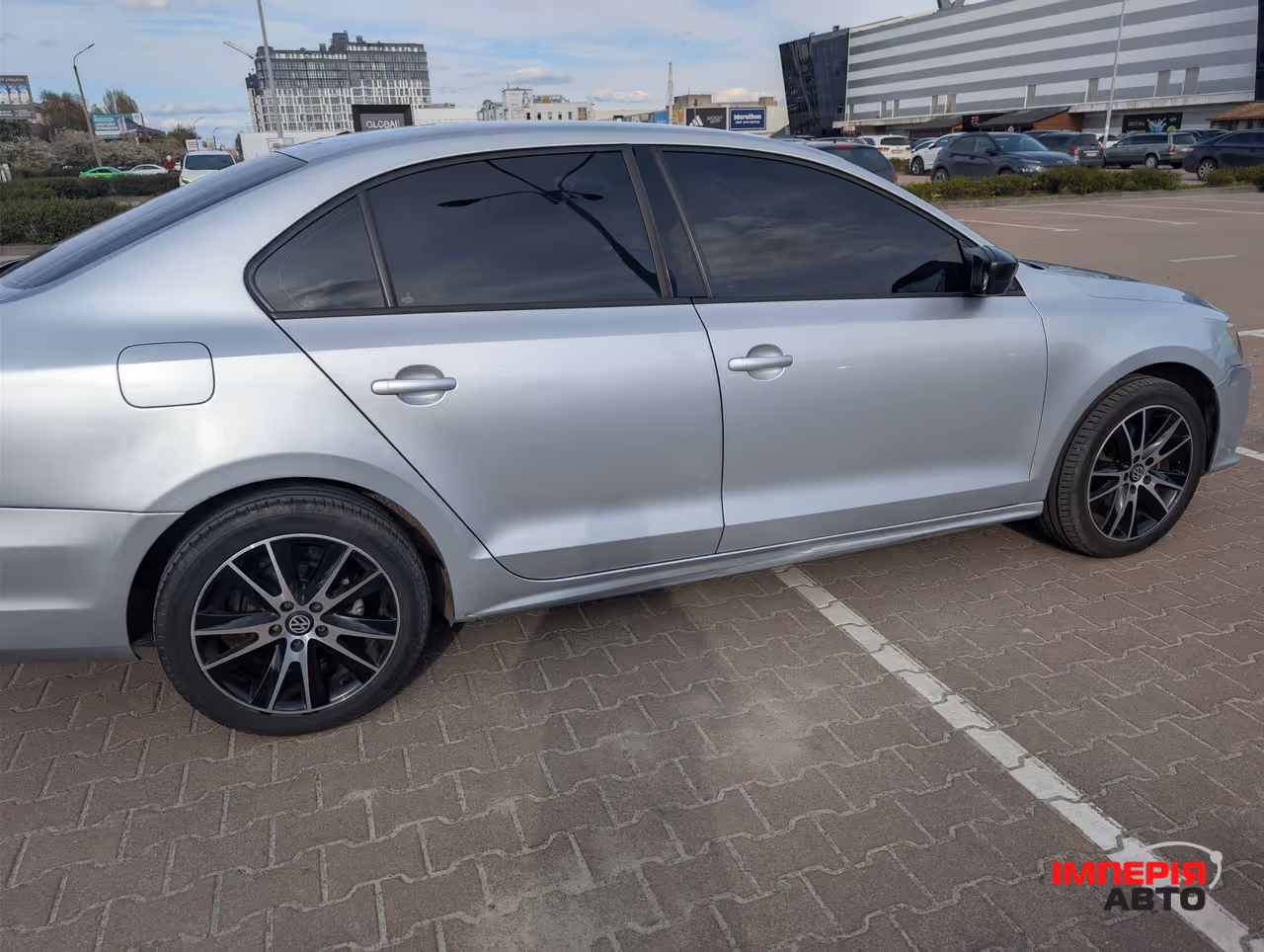 Volkswagen Jetta - фото 5