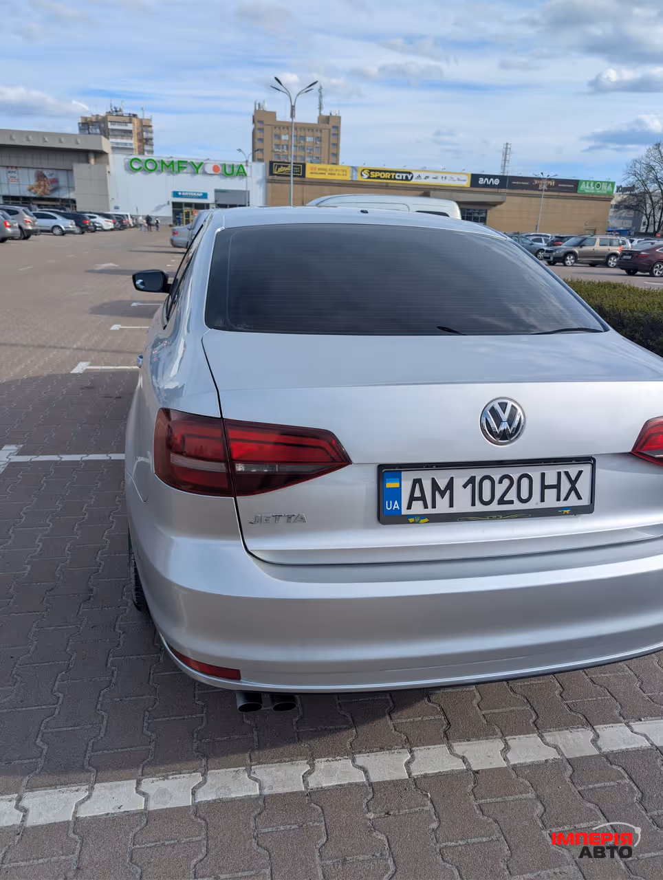 Volkswagen Jetta - фото 4