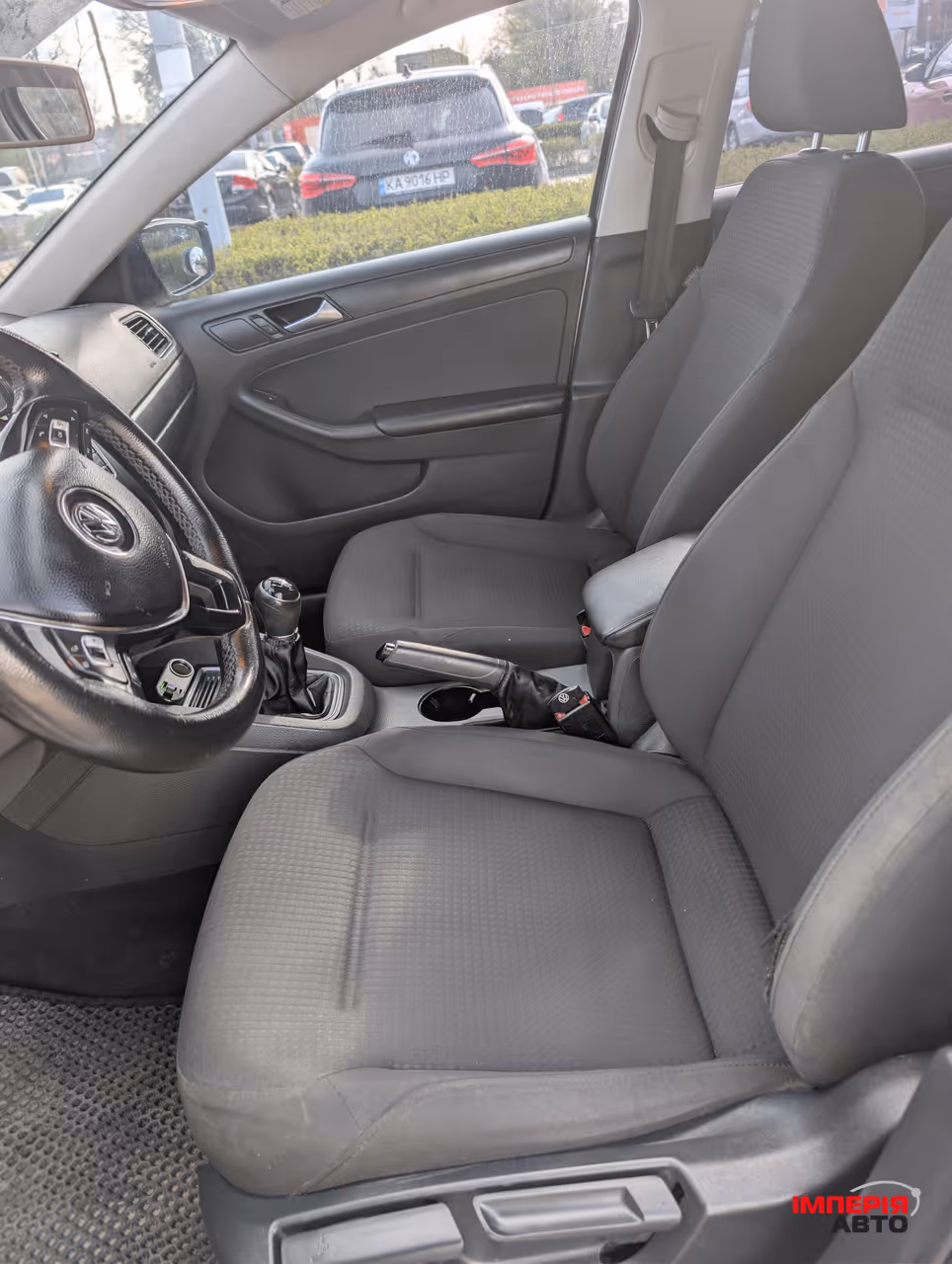 Volkswagen Jetta - фото 9