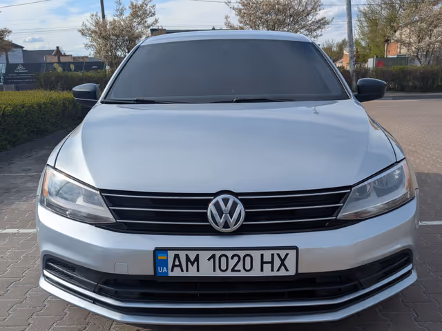 Volkswagen Jetta - фото 1