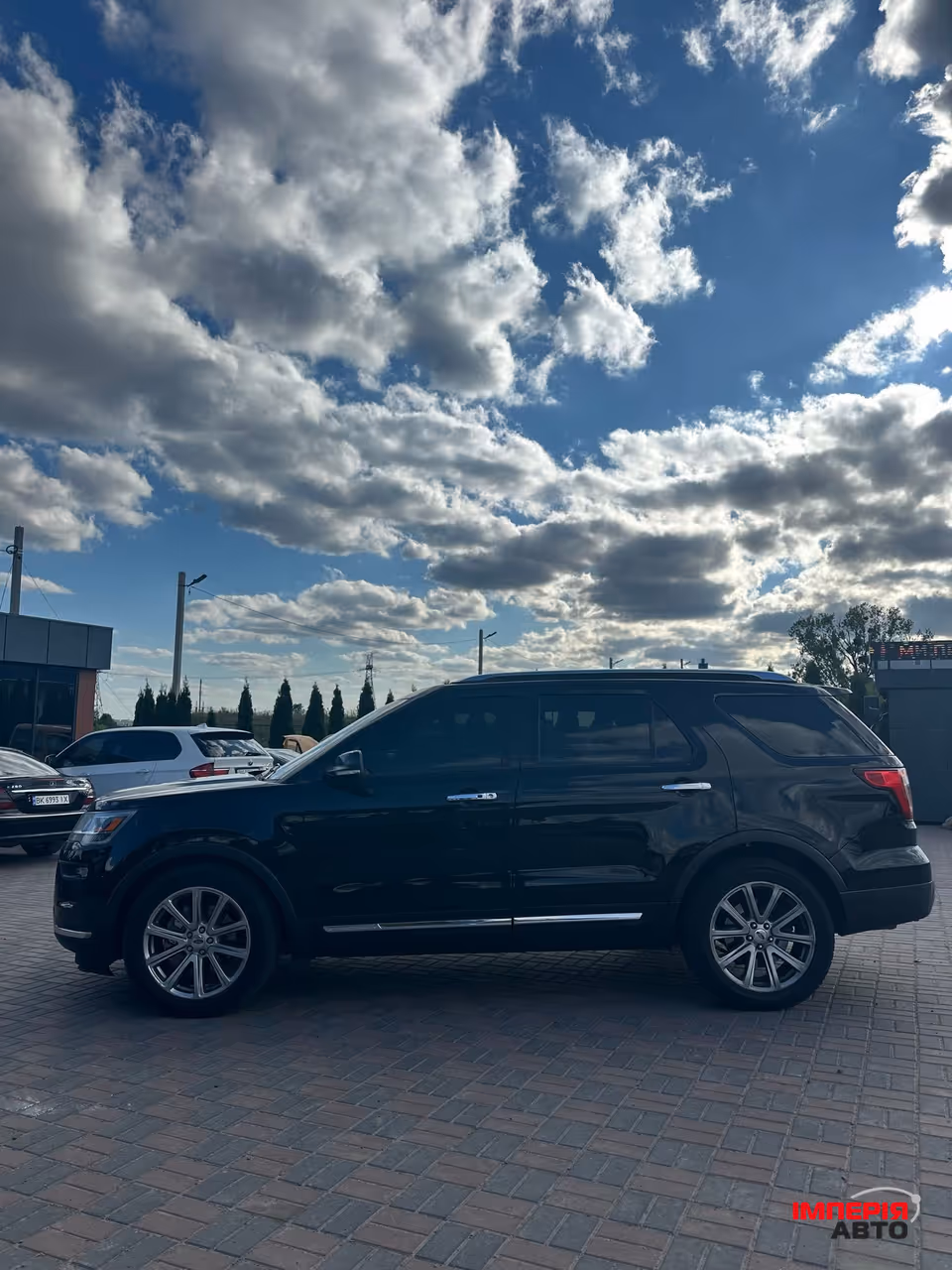 Ford Explorer - фото 4