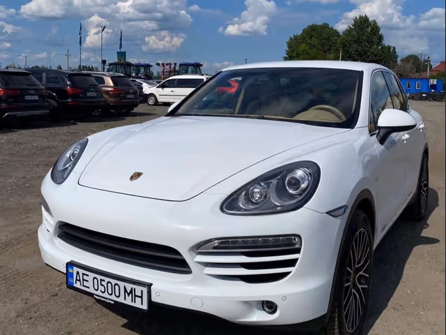Porsche Cayenne - фото 1
