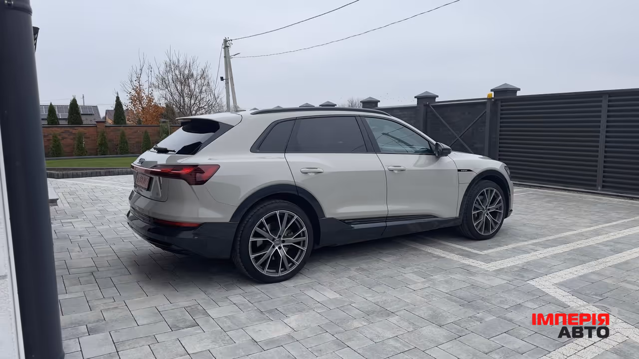 Audi e-tron Sportback - фото 3