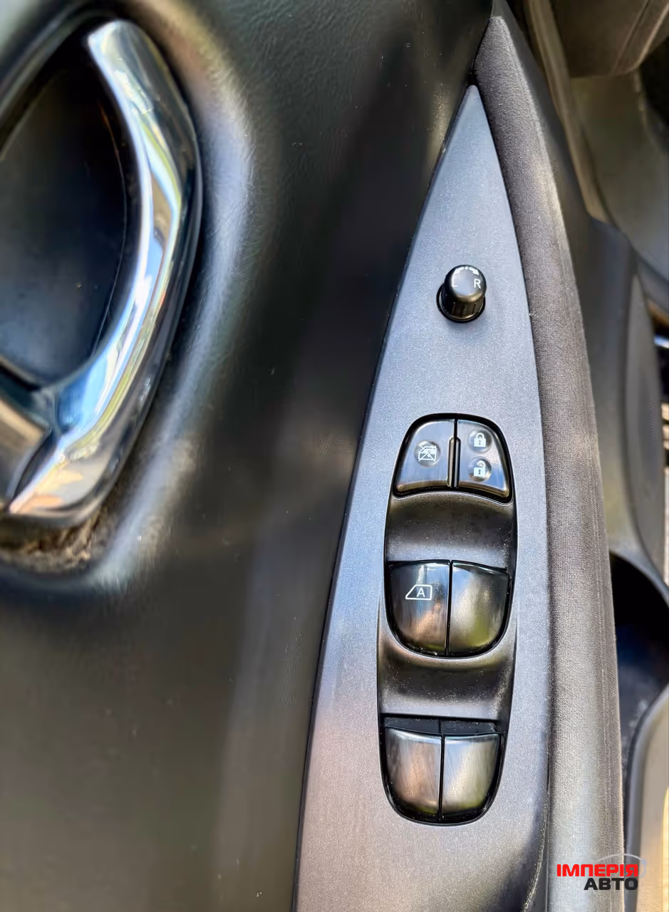 Nissan Leaf - фото 12