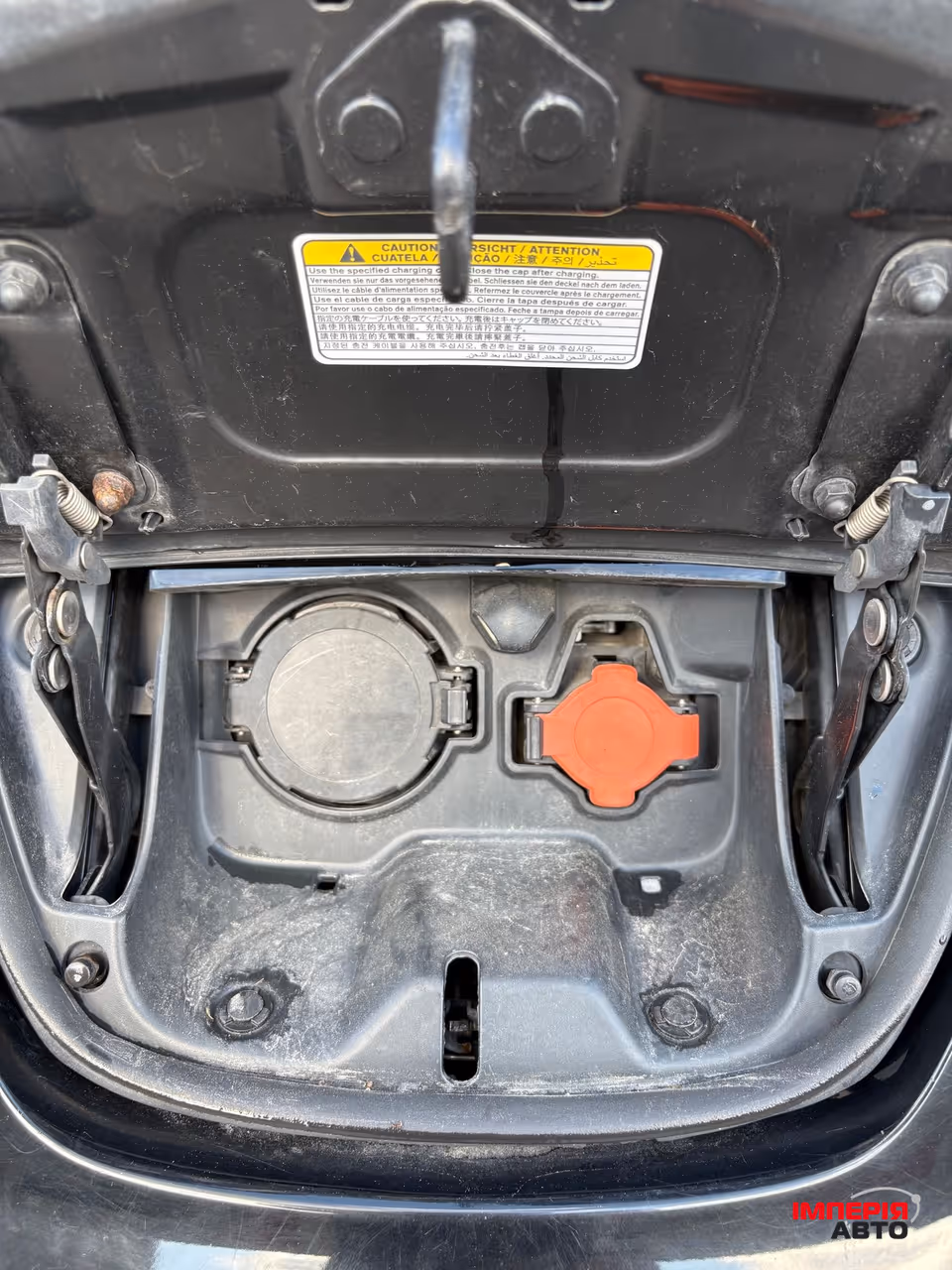Nissan Leaf - фото 8