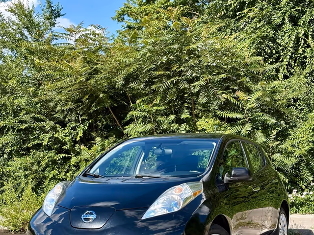 Nissan Leaf - зображення 1