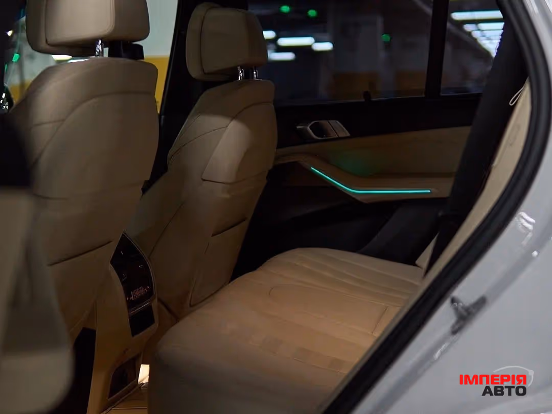BMW X5 - фото 16