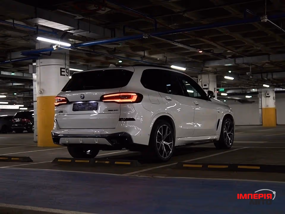 BMW X5 - фото 2