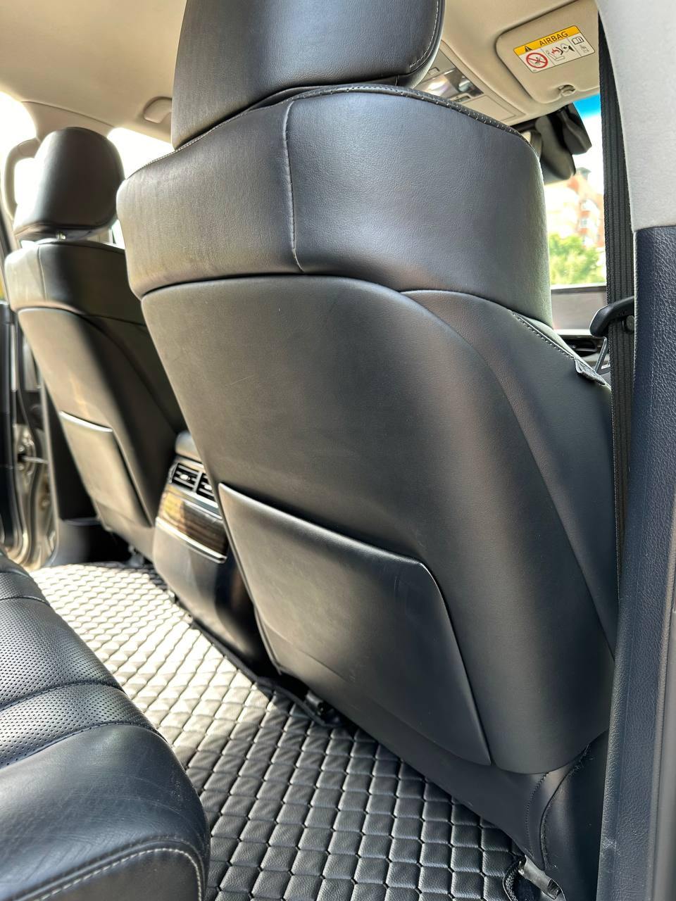 Lexus LX - фото 30