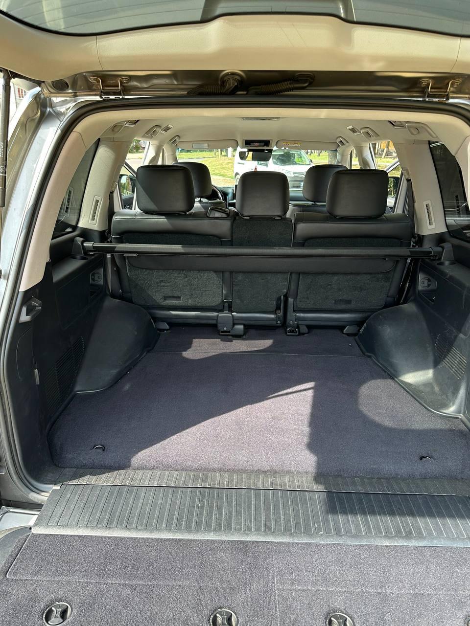 Lexus LX - фото 27