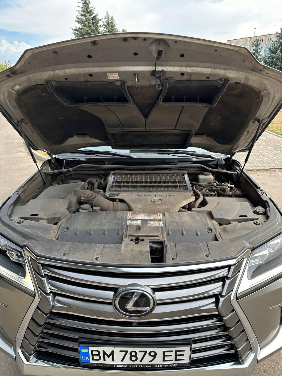 Lexus LX - фото 2