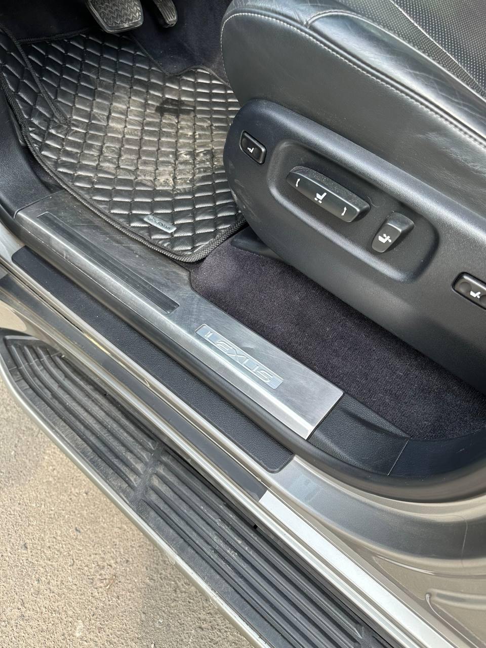 Lexus LX - фото 15