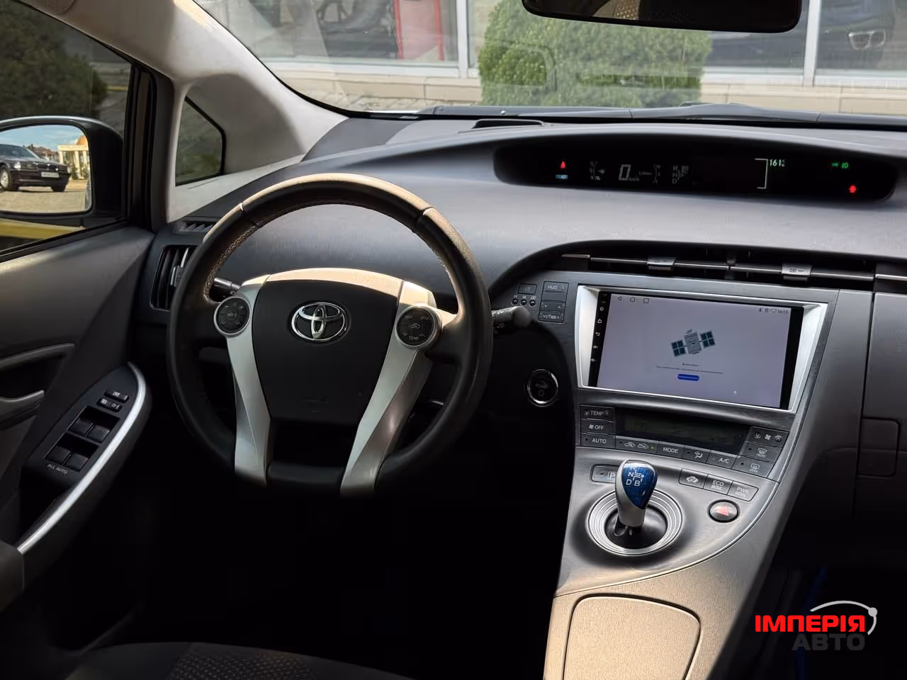 Toyota Prius - фото 6