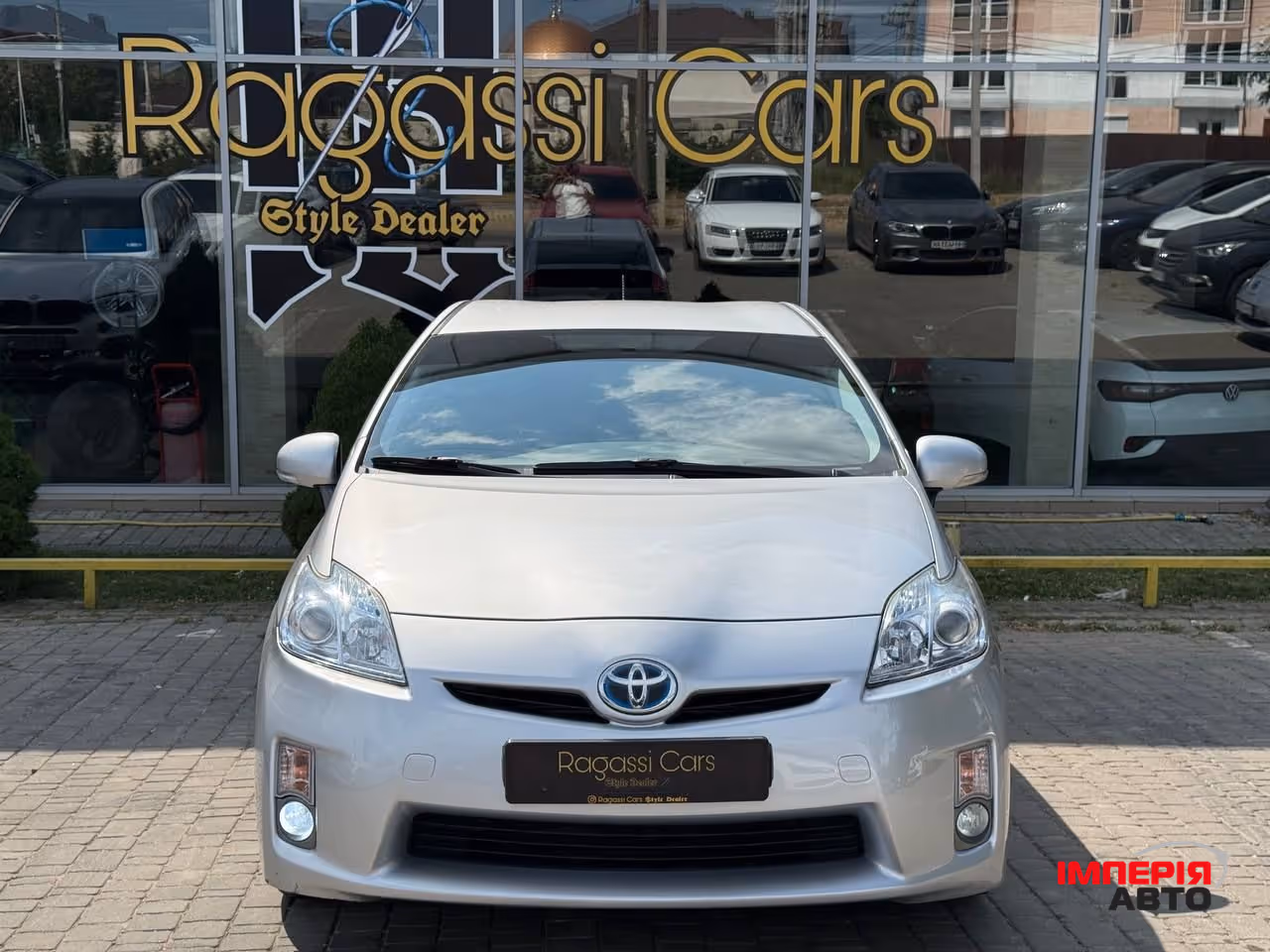 Toyota Prius - фото 4