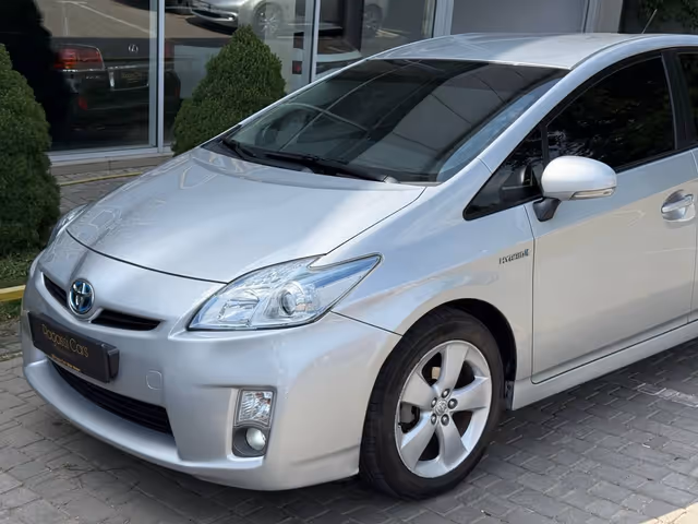 Toyota Prius - фото 5