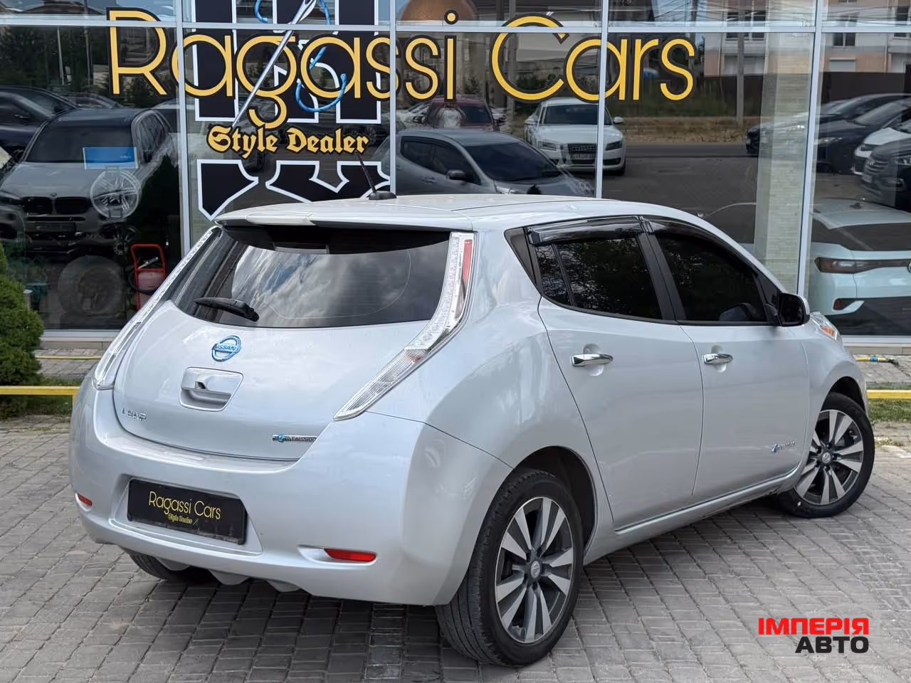 Nissan Leaf - фото 3
