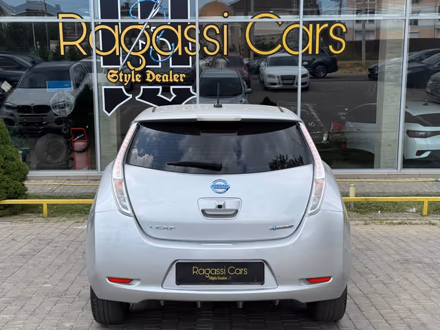 Nissan Leaf - зображення 2