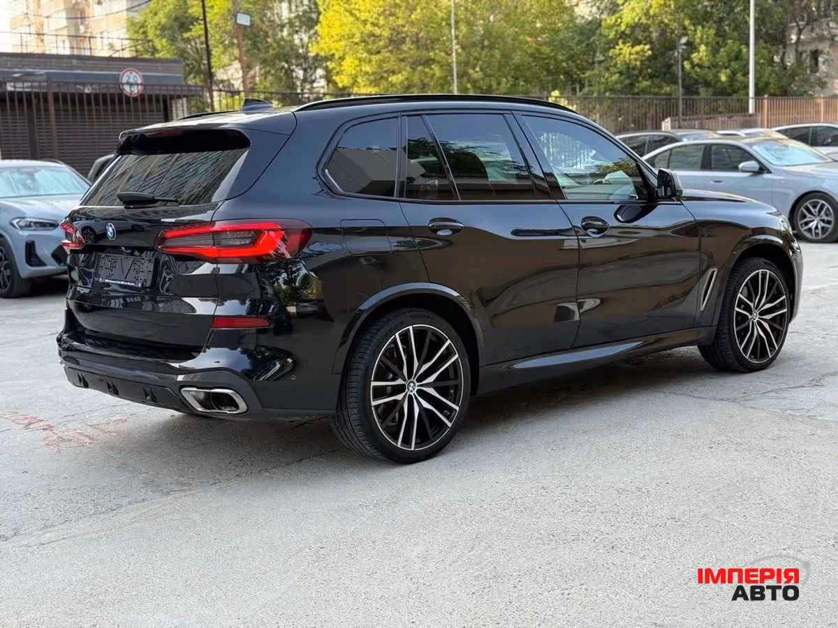 BMW X5 - фото 7