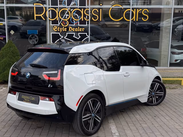 BMW i3 - фото 3