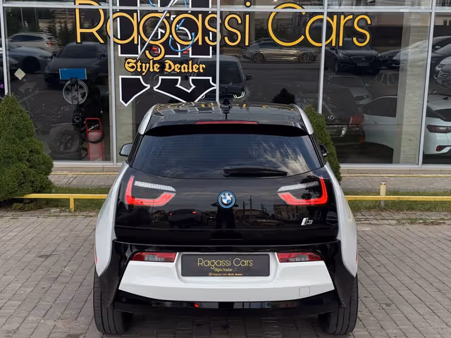 BMW i3 - фото 2