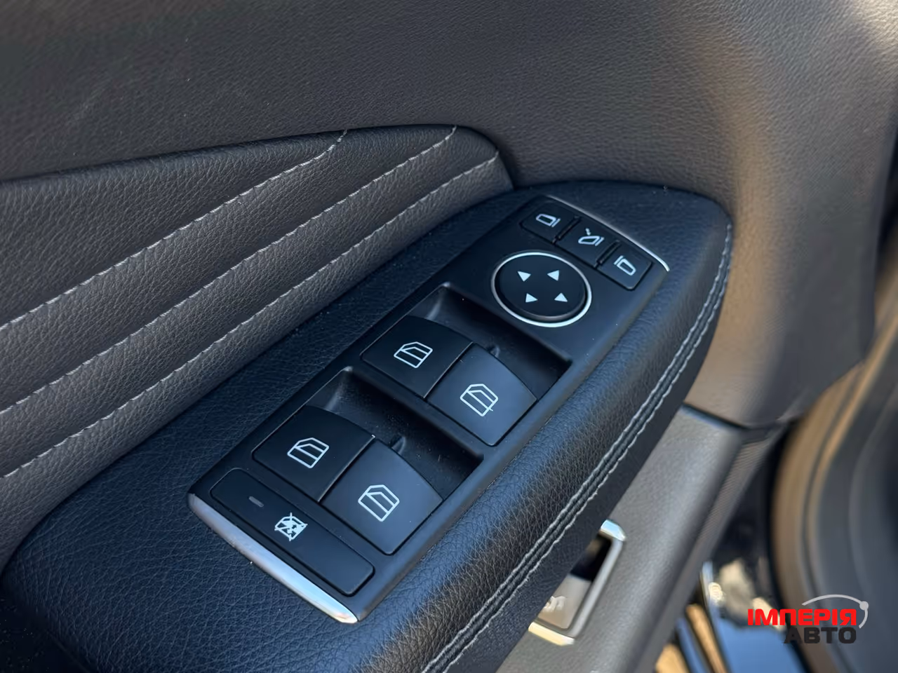 Mercedes-Benz GLE - фото 12
