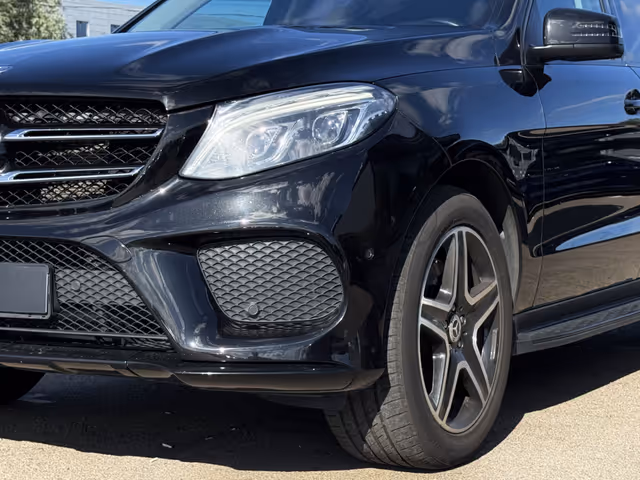 Mercedes-Benz GLE - фото 4