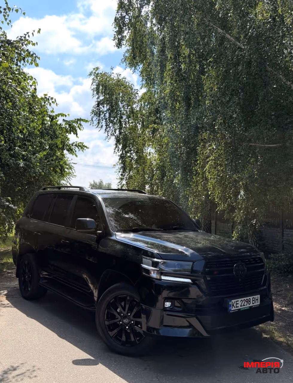 Toyota Land Cruiser - фото 2