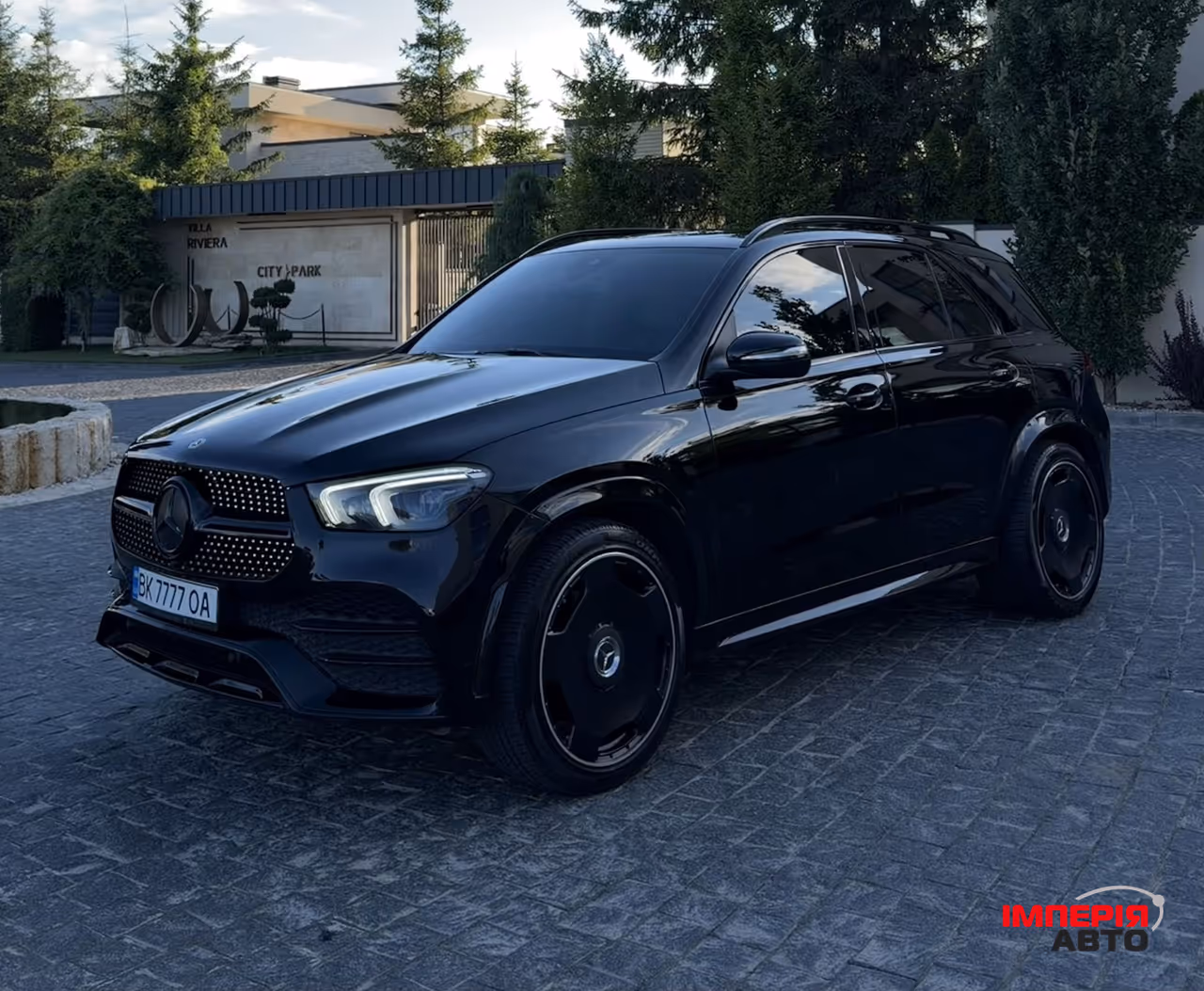 Mercedes-Benz GLE - фото 1