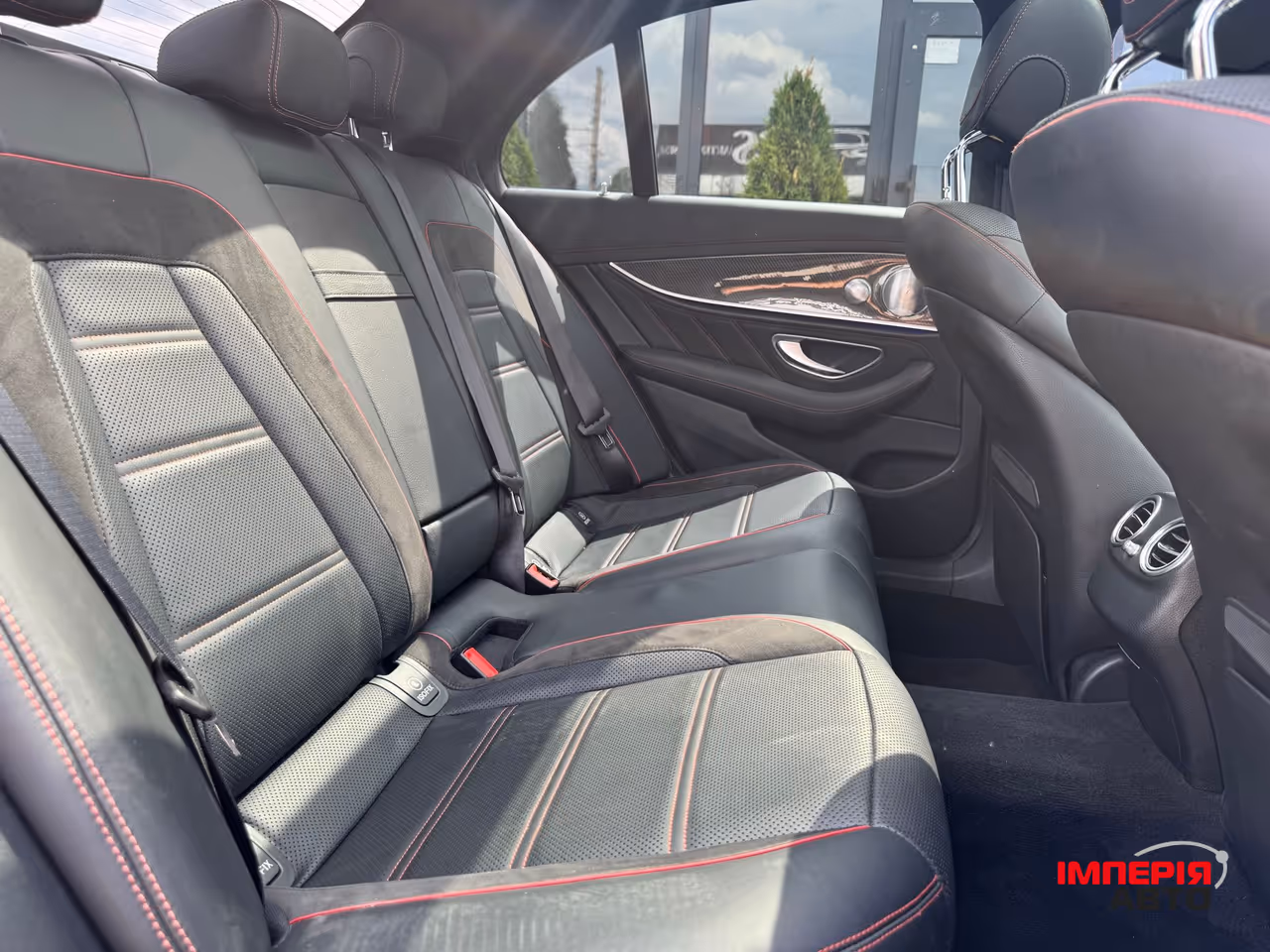 Mercedes-Benz E-Класс AMG - фото 33