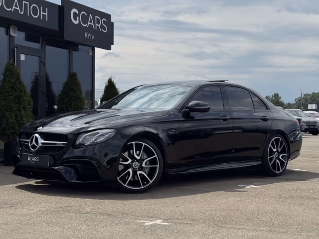 Mercedes-Benz E-Класс AMG - фото 1