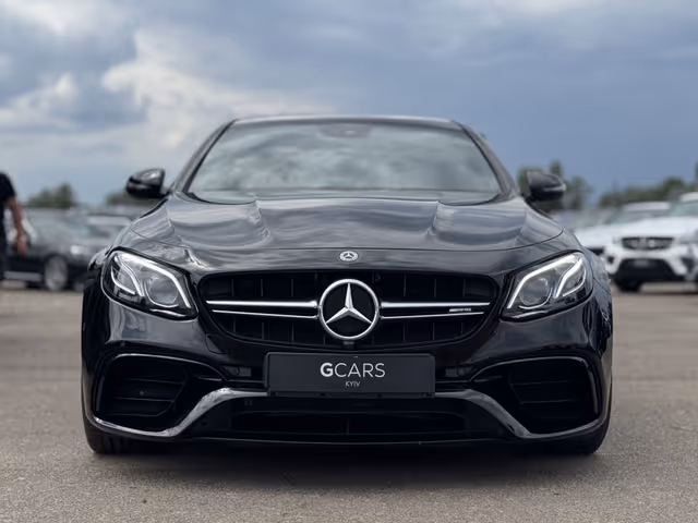 Mercedes-Benz E-Класс AMG - фото 3