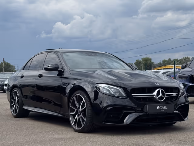 Mercedes-Benz E-Класс AMG - фото 4