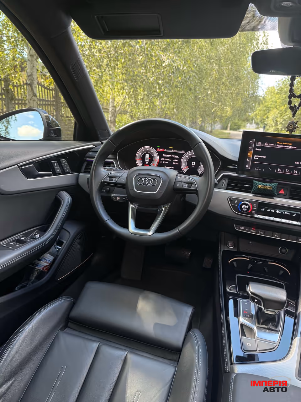 Audi A4 - фото 17