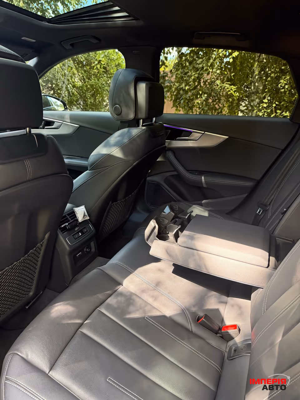 Audi A4 - фото 13